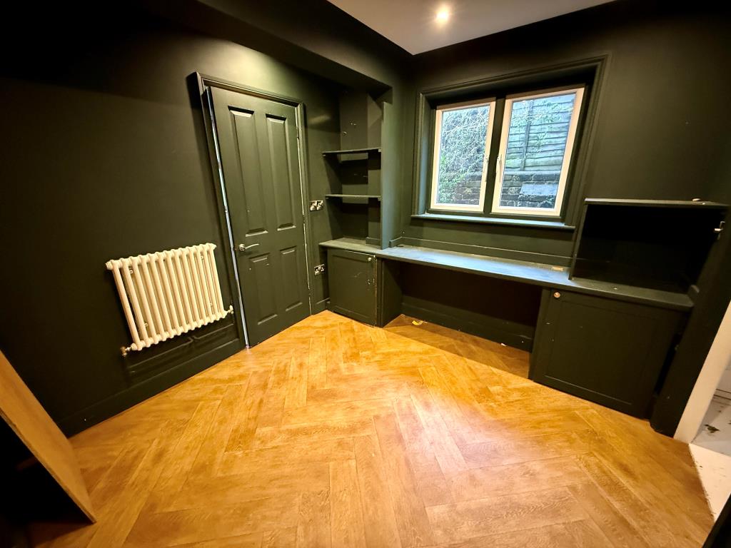 Lot: 138 - EXTENDED MID-TERRACE HOUSE IN TOWN CENTRE - Dining room/bedroom three